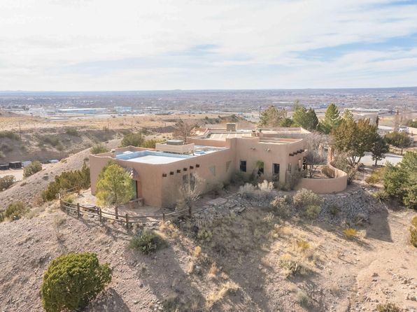 154 Placitas Trails Rd, Placitas, NM 87043
