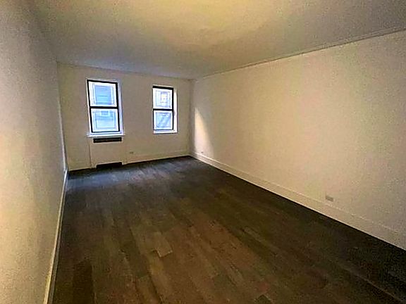 2nd image of 85 McClean Ave #6C