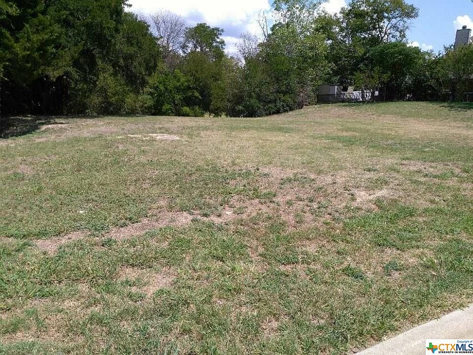 1st image of 201 Turtle Creek Dr