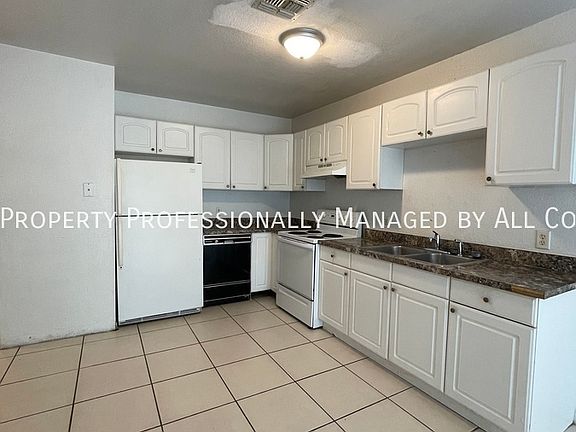 4th image of 2936 Skyview Dr