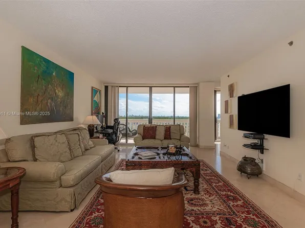 2000 Island Blvd APT 1708, Aventura, FL 33160