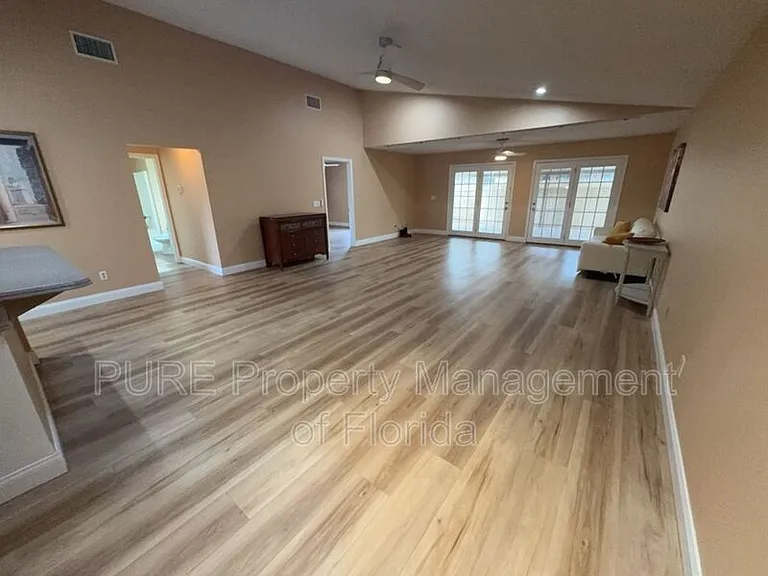 5032 SE 107th Pl — Photo 5