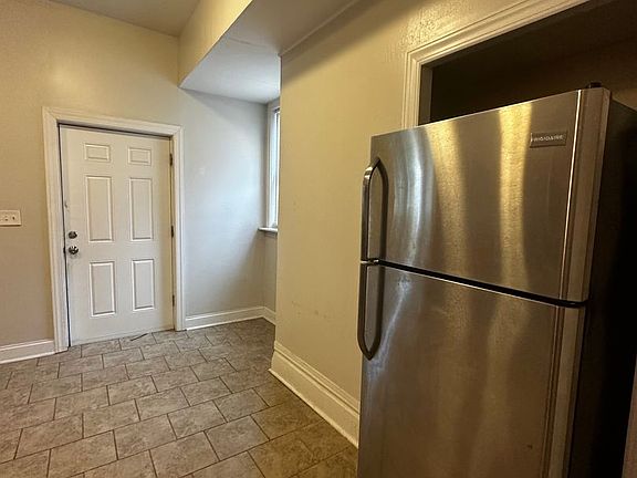 4th image of 7218 Meade St #1