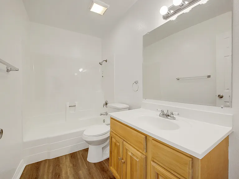 Photo of similar but older unit, this new unit will not disappoint!