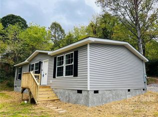 113 Wilrecar Dr, Black Mountain, NC 28711