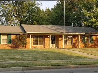 1709 Pecan Rd, Ponca City, OK 74604
