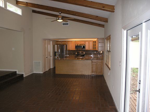 4th image of 11427 NW 71st Way