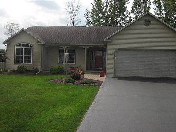 2nd image of 6802 Titian Cir