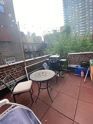 Rented by HH Realty | media 16