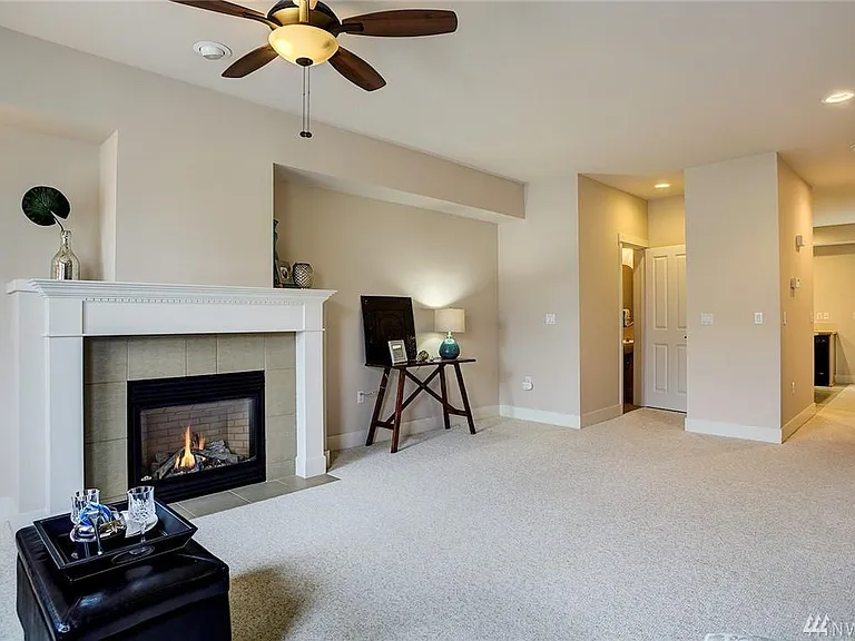 5557 Lakemont Blvd SE #1203 — Photo 2