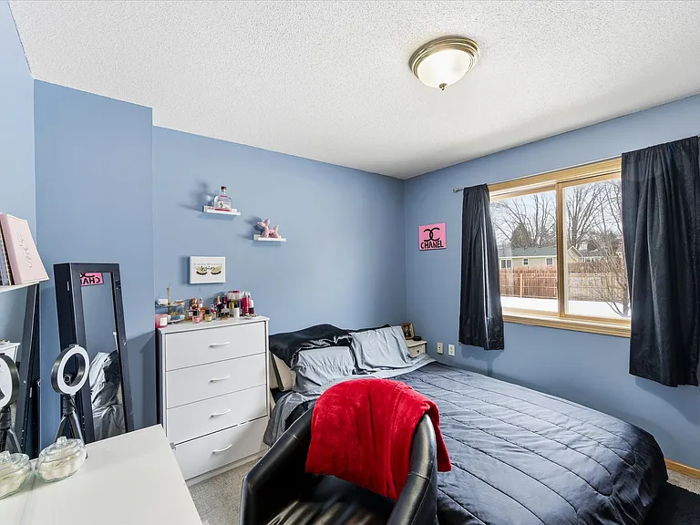 701 E Beaver St — Photo 13