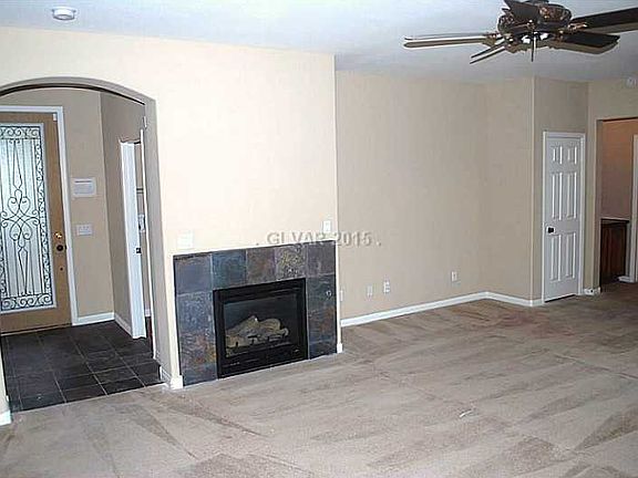 3rd image of 5304 Spicebush St