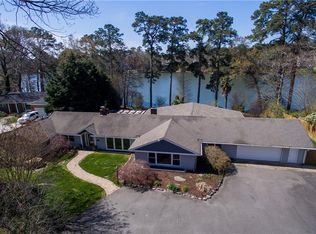 1421 Rylands Rd, Virginia Beach, VA 23455