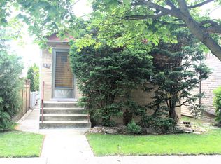 2619 Home Ave, Berwyn, IL 60402