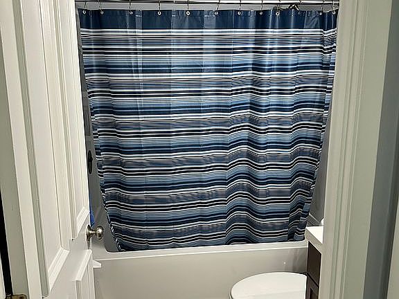 5th image of 870 Haverhill St APT 21A