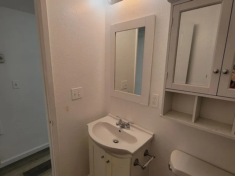307 Colusa St #D — Photo 9