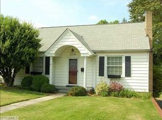 1554 S Hawthorne Rd, Winston Salem, NC 27103