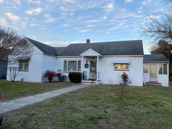 24151 Chadbourne St, Parksley, VA 23421