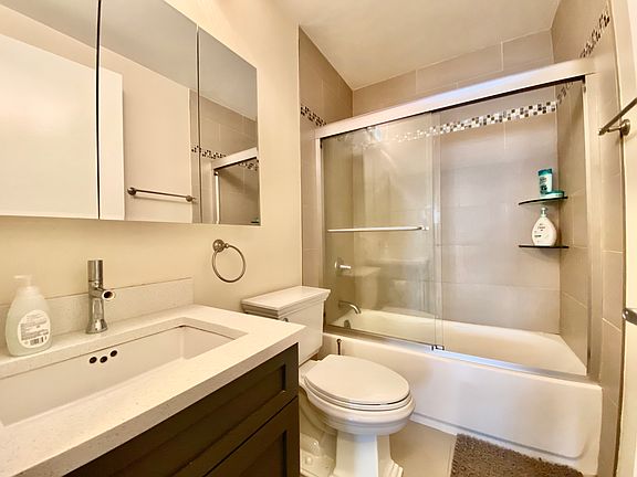 4th image of 1441 3rd Ave APT 11B