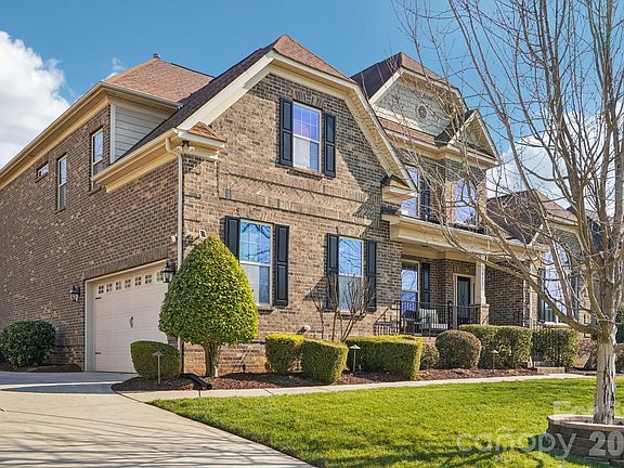 3rd image of 3913 Widgeon Way