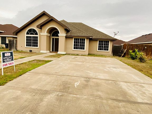 2nd image of 2252 Villa Cir