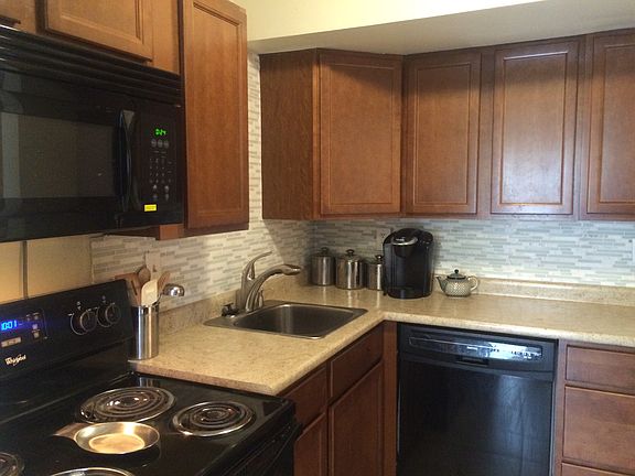 4th image of 3610 Kenbrooke Ct