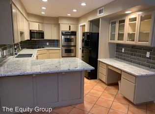 704 N Silvervale Dr, Visalia, CA 93291