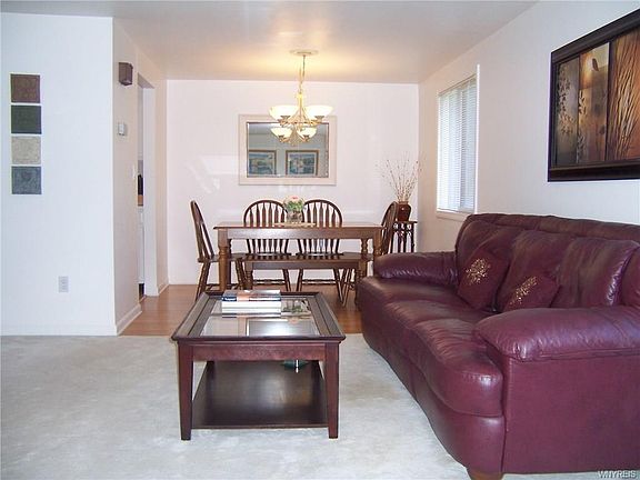 4th image of 155 Charter Oaks Dr APT 3