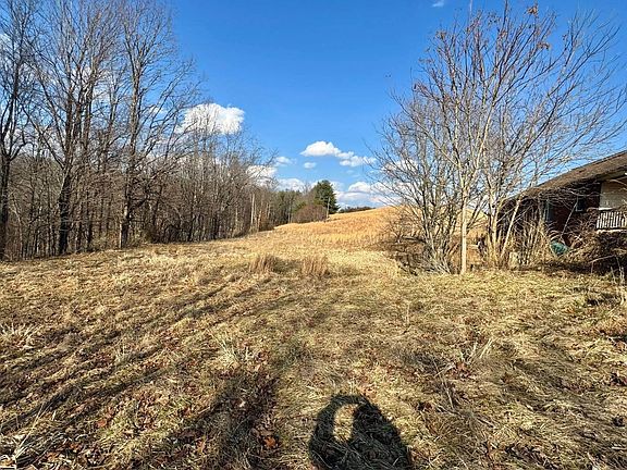 3rd image of 635 Barrcut Rd