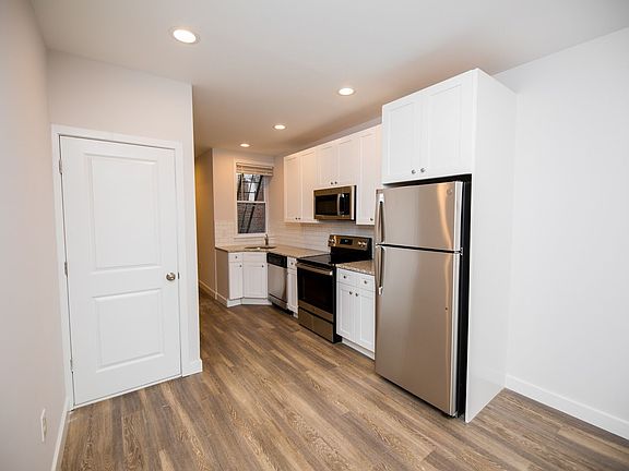 5th image of 2606 Maryland Ave #B