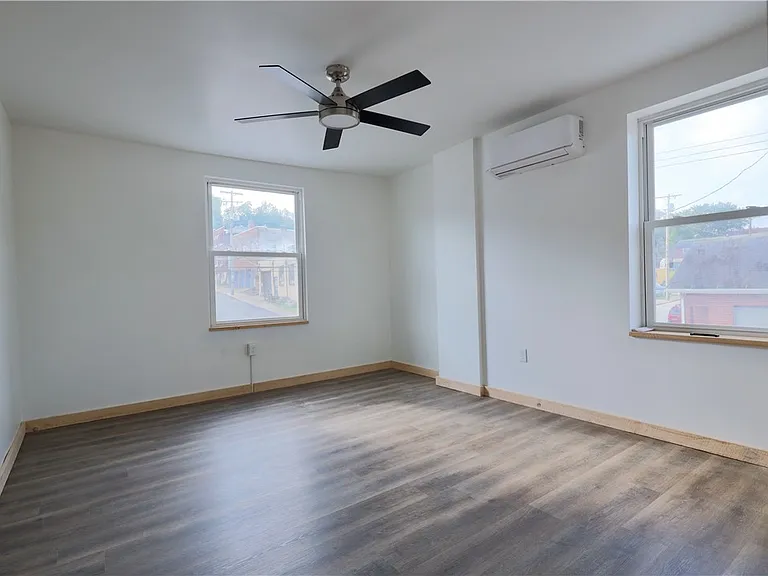 401 Brinton Ave — Photo 15