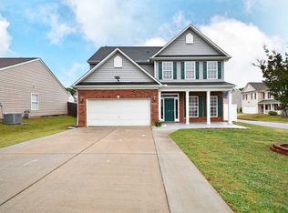 21 Nut Leaf Ln, Greenville, SC 29605