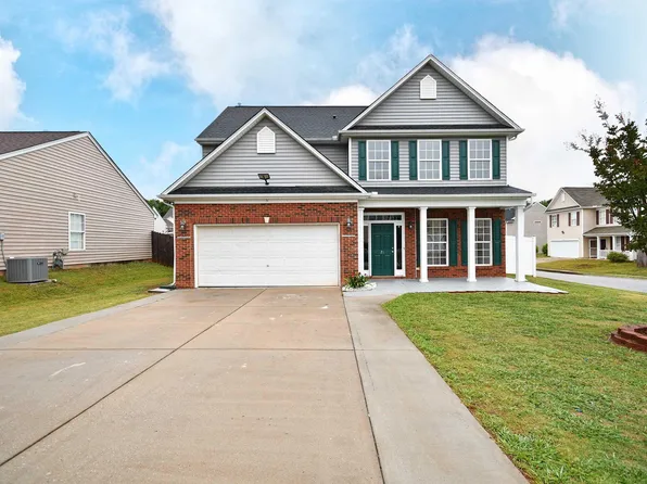 21 Nut Leaf Ln, Greenville, SC 29605
