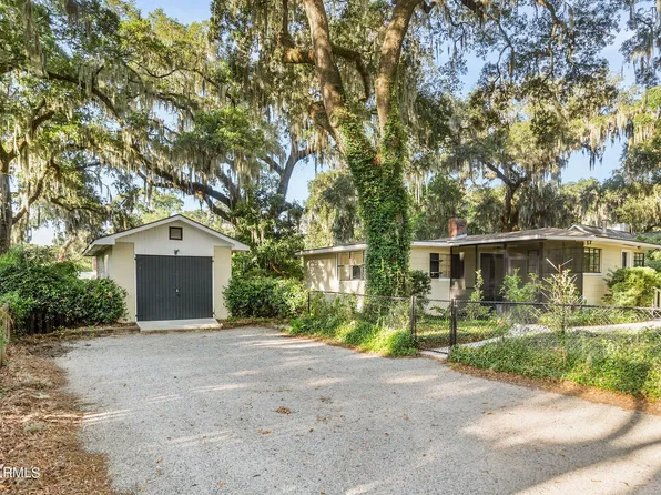 2800 Mossy Oaks Rd, Beaufort, SC 29902