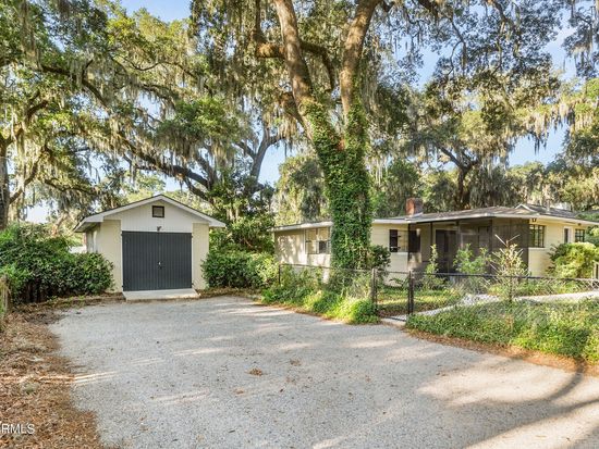 2800 Mossy Oaks Rd, Beaufort, SC 29902