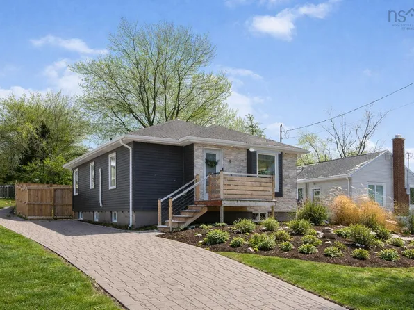 9 Tupper St, Dartmouth, NS B2Y 2G5