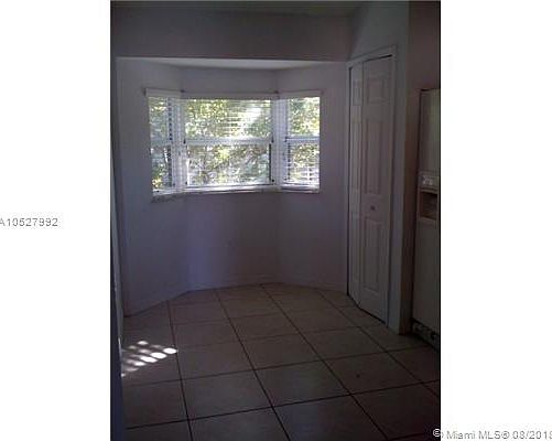 5th image of 1240 SE 28th Ct Unit 204