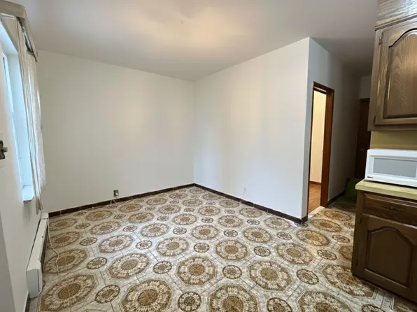 42-15 21st Avenue image 3 of 5