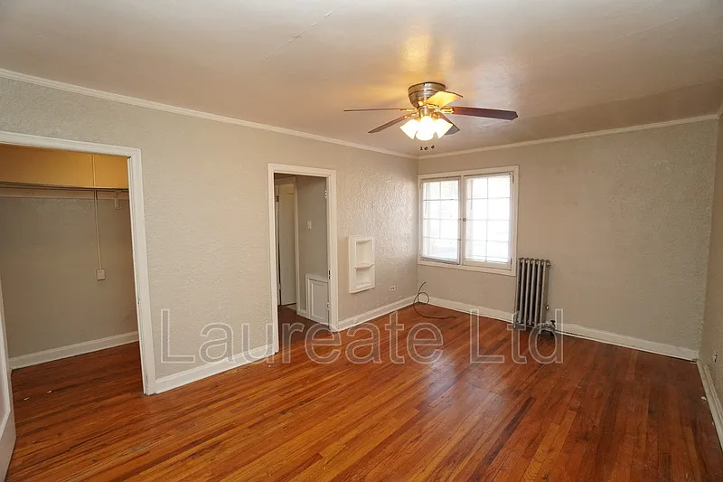 1 bed, 1.0 bath, 750 sqft, $950 — Photo 2
