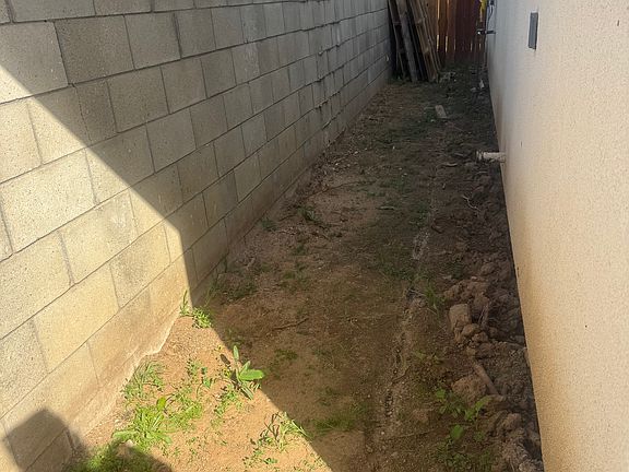 Back of unit