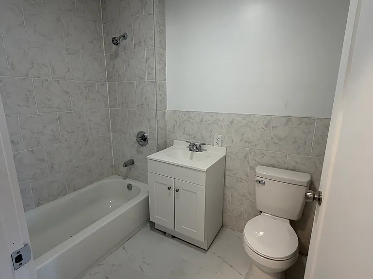 1641 Undercliff Ave #5I — Photo 11