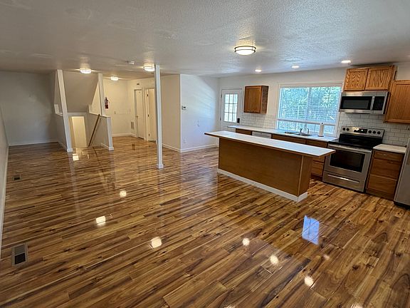 2nd image of 378 N Cleveland Ave #1