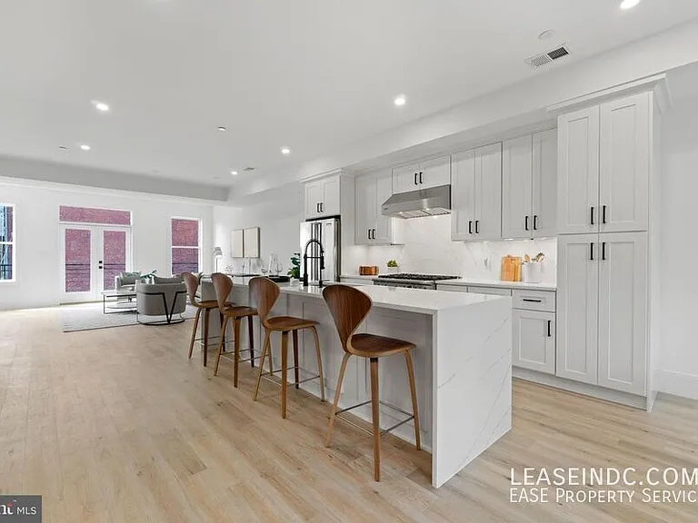 3524 Park Pl NW #2 — Photo 4