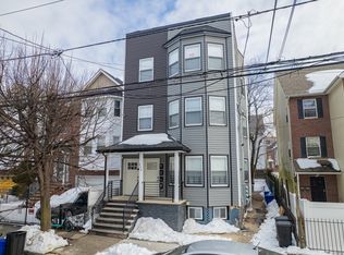 626 S 20th St Floor 3, Newark, NJ 07103