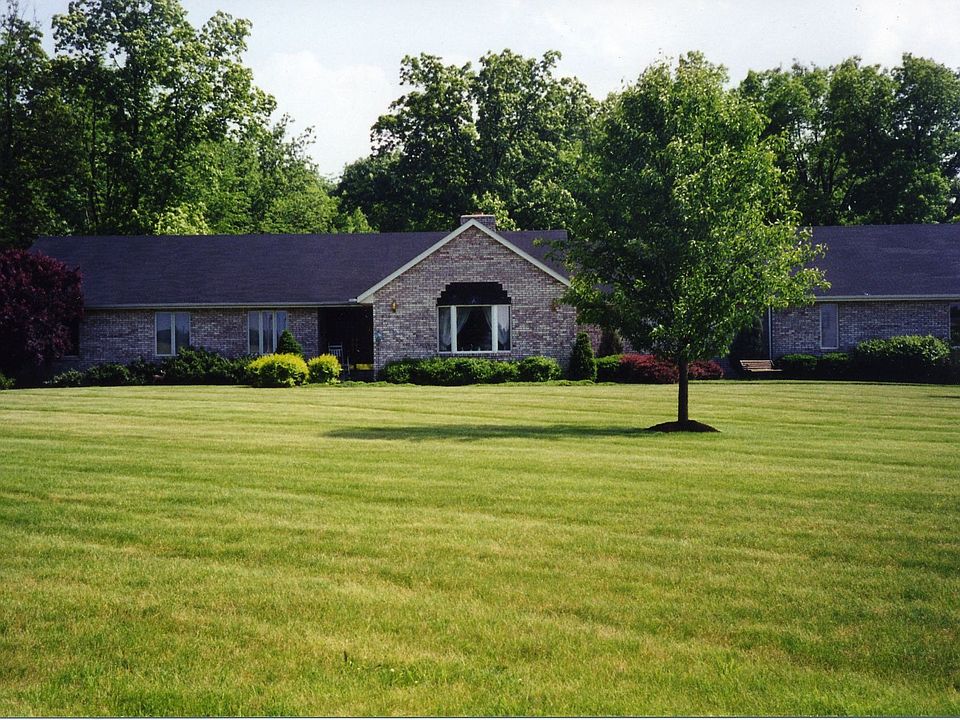 View from huge front yard