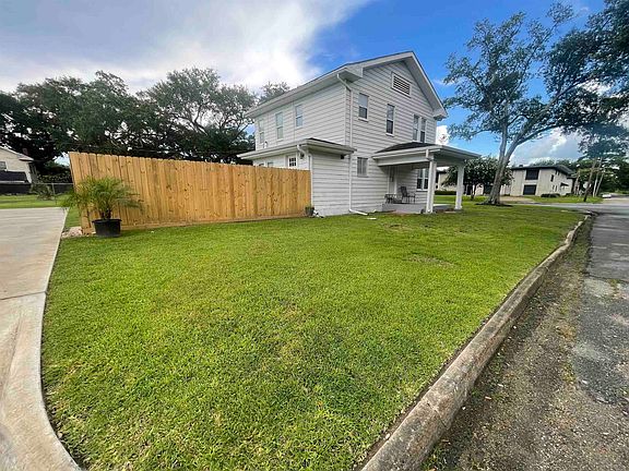 5th image of 2348 Pecos St