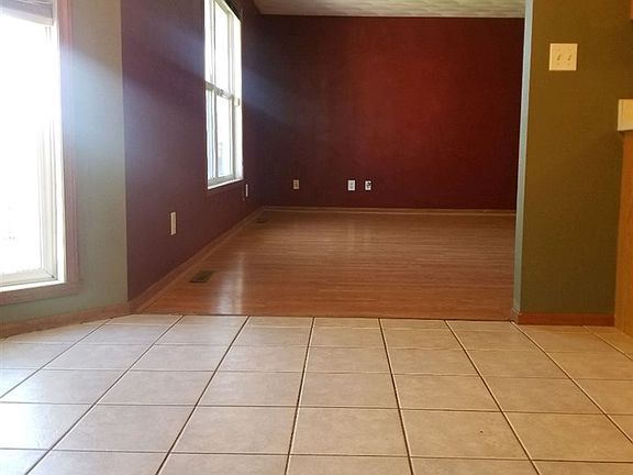 2nd image of 11145 Jasmine Dr