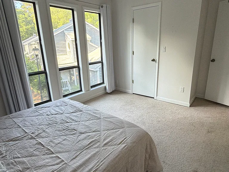 Jo Anne Cir — Photo 7