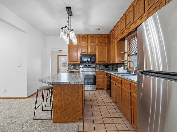 3rd image of 2112 Colfax St