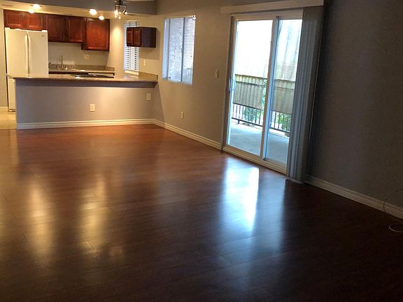 3rd image of 5449 Indian River Dr